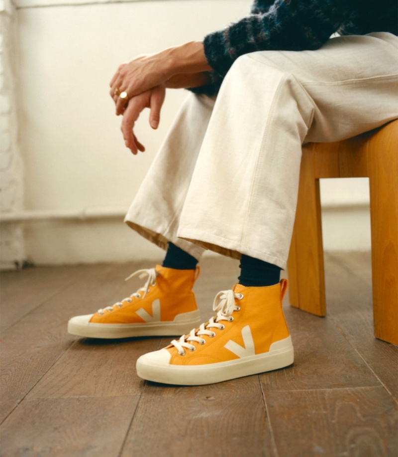 Women's Veja Wata II Canvas Yellow | 2634-LBVZY